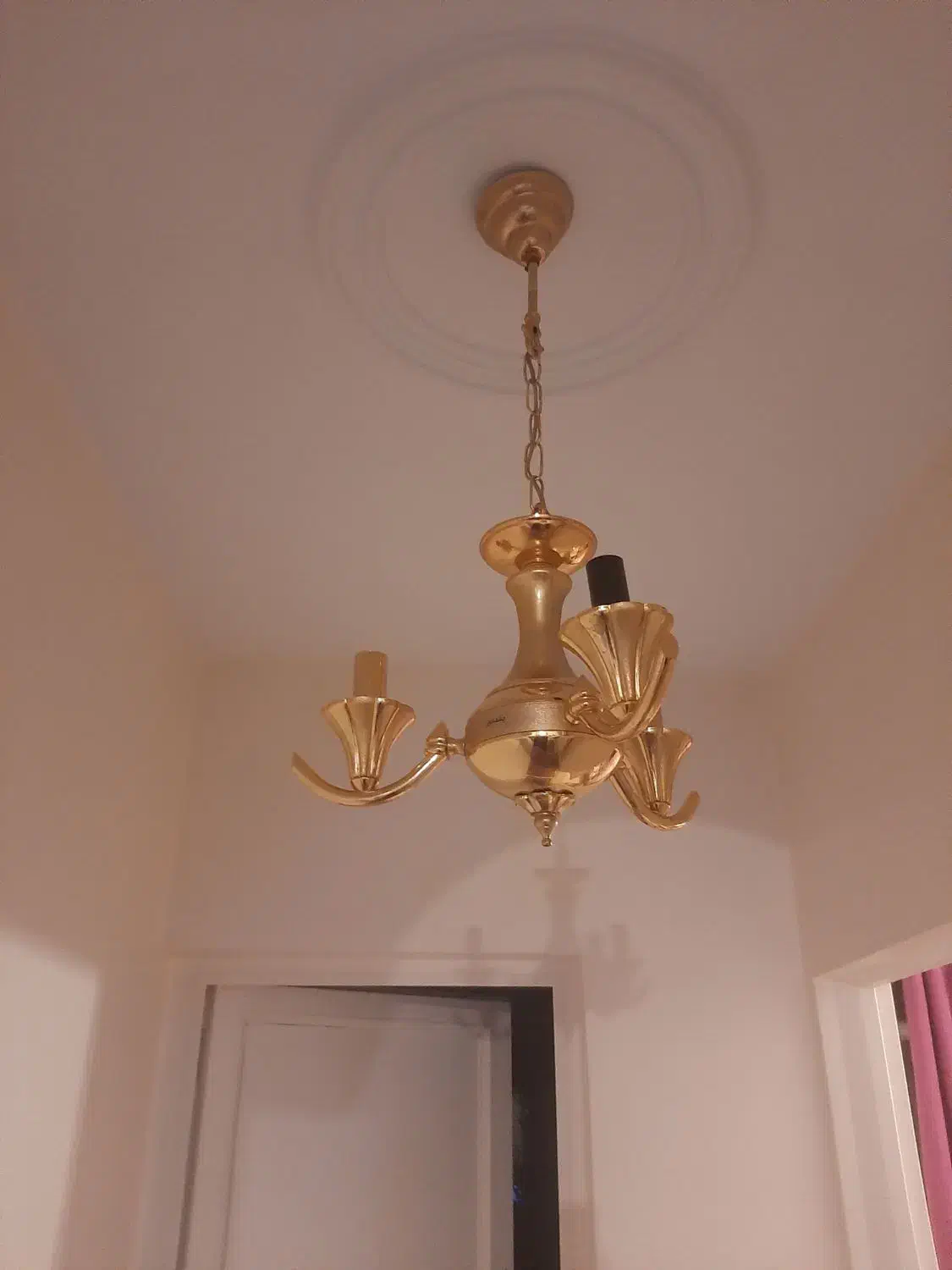 لوستر ۳شاخه برنج ابکاری طلا|لوستر و چراغ آویز|تهران, یوسف‌آباد|دیوار