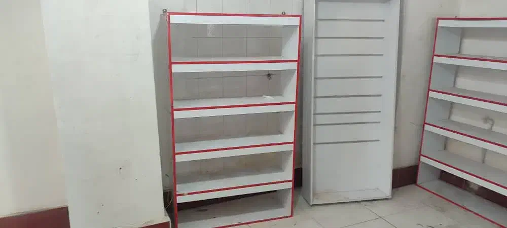 قفسه و استند و میز اداری|دفتر کار|خرمآباد, |دیوار