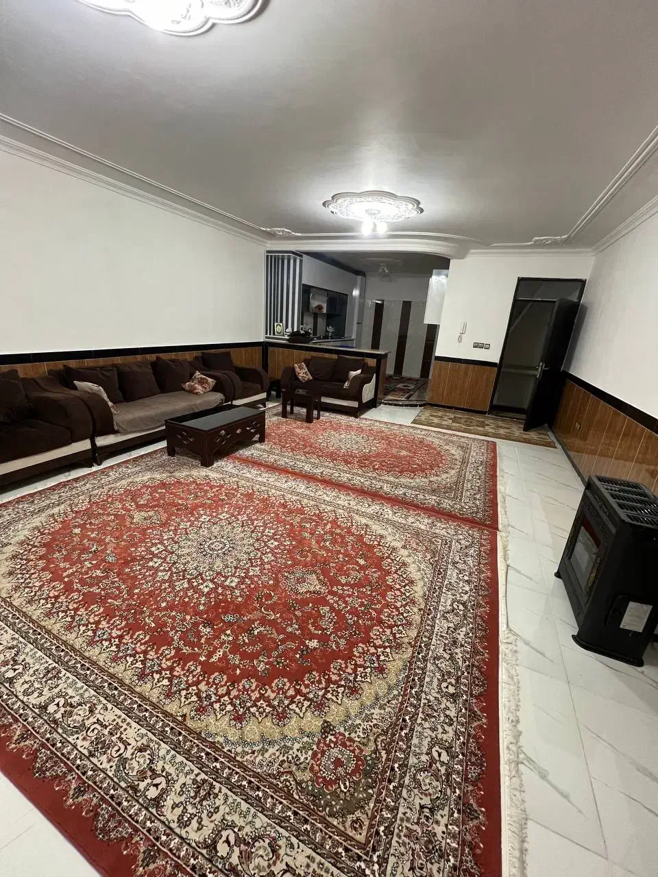 سوییت لوکس دوخوابه دارای پارکینگ|اجارهٔ کوتاهمدت آپارتمان و سوئیت|مهاباد (آذربایجان غربی), |دیوار