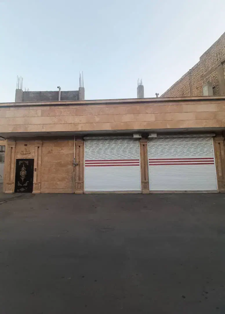 فروش ۲ دهنه مغازه تجاری|فروش مغازه و غرفه|خمینیشهر, |دیوار