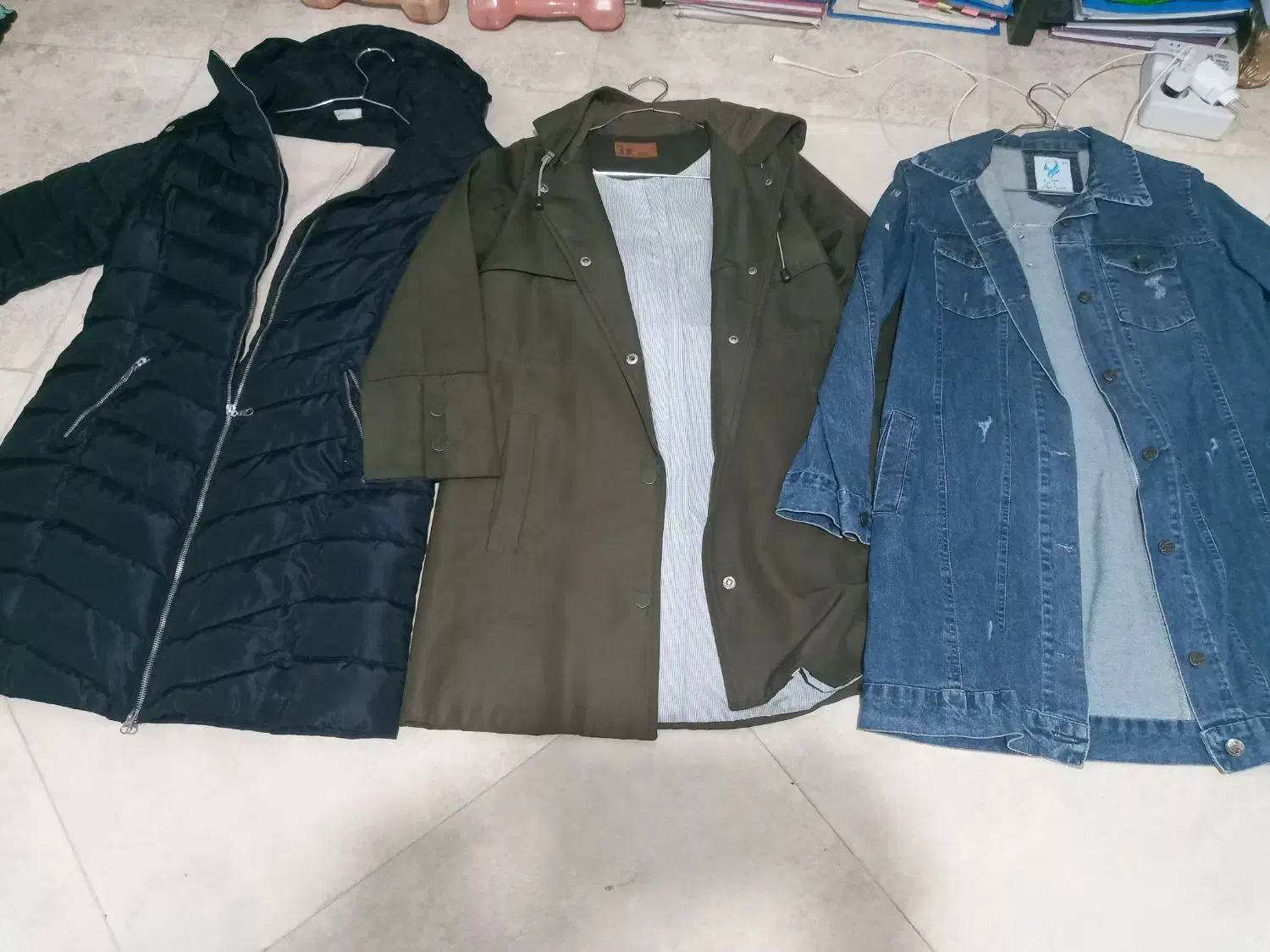 ۱۵ عدد بارانی نو از کشور ترکیه.|لباس|چالوس, |دیوار