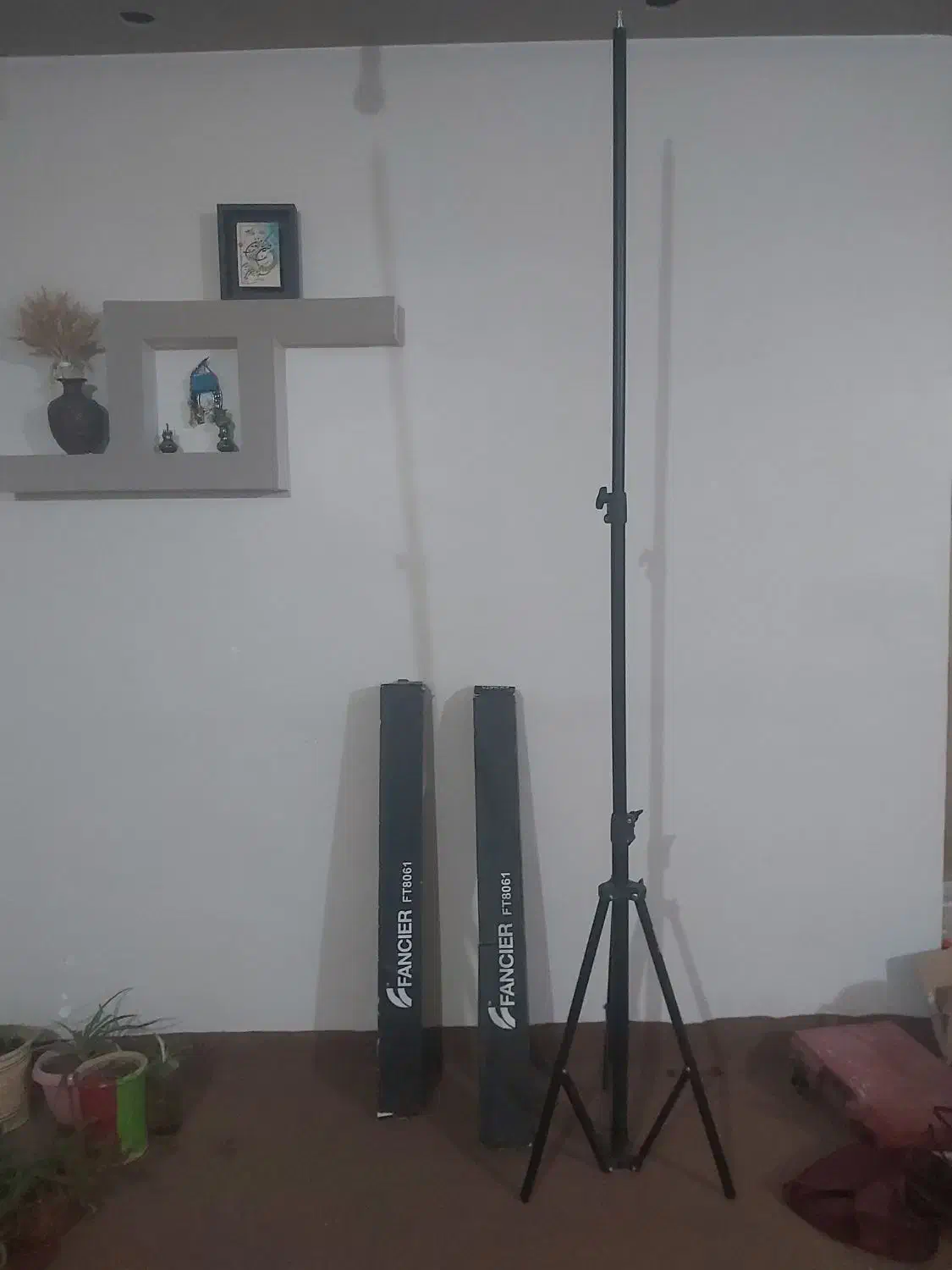 سه پایه رینگ لایت|دوربین عکاسی و فیلم‌برداری|ایلام, |دیوار