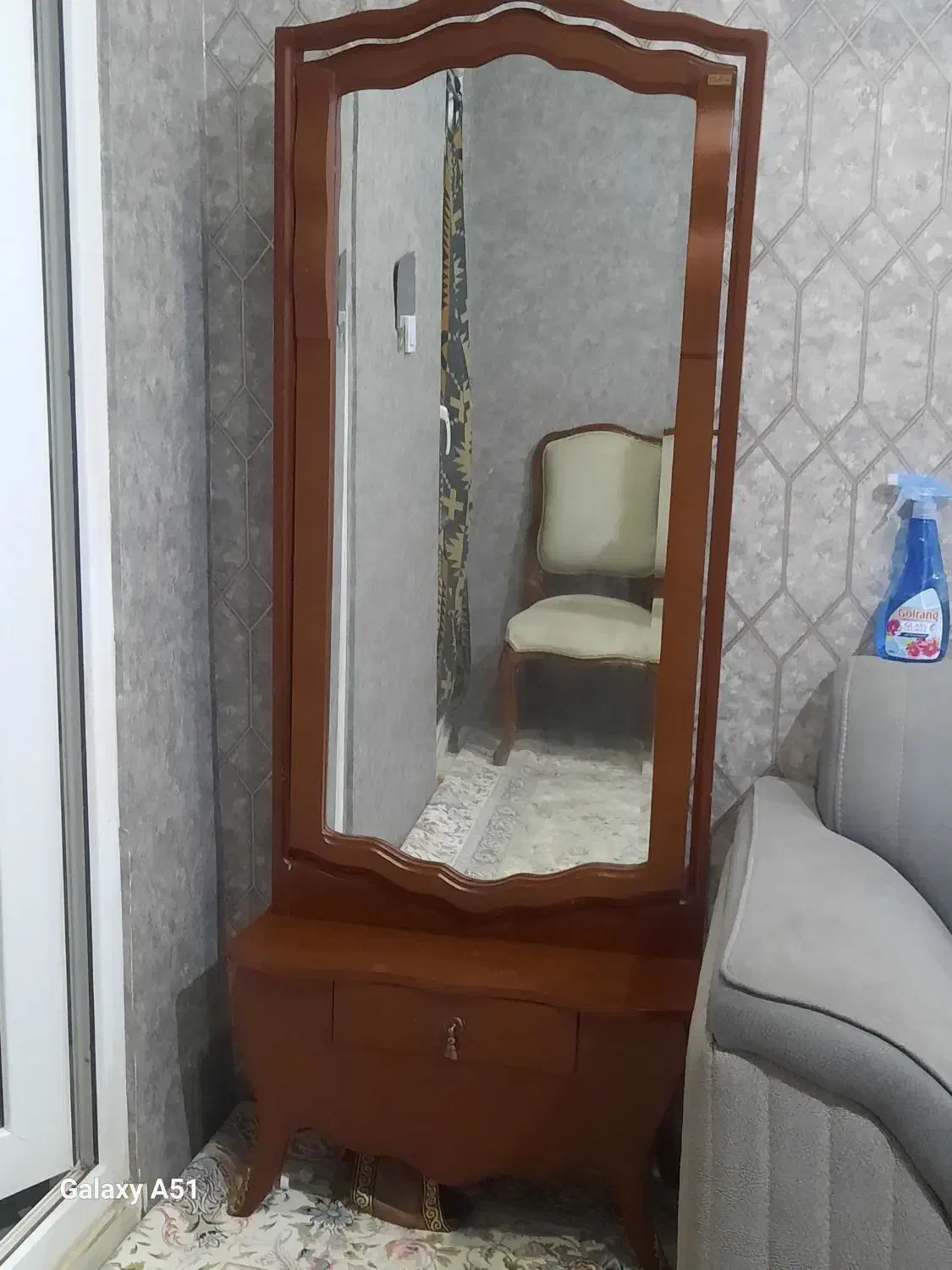 آینه ایستاده تمام چوب|بوفه، ویترین، کنسول|مشهد, هفده شهریور|دیوار