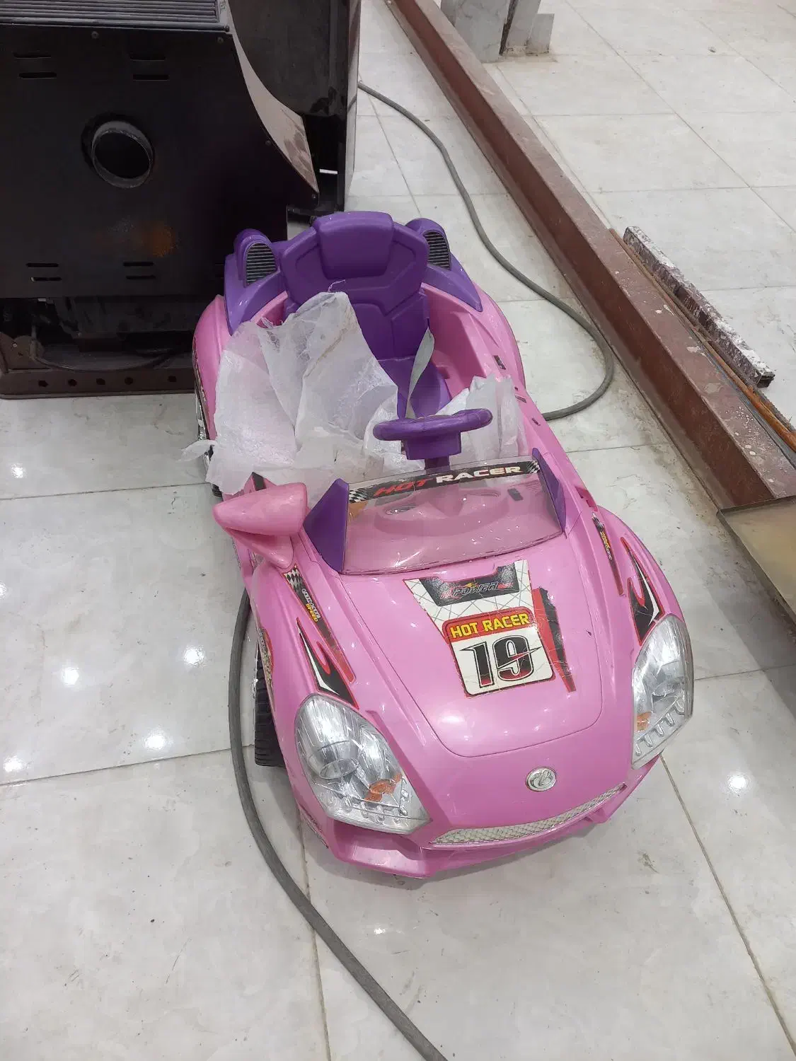 ماشین شارژی با کنترل از راه دور|اسباببازی بچه|اراک, |دیوار