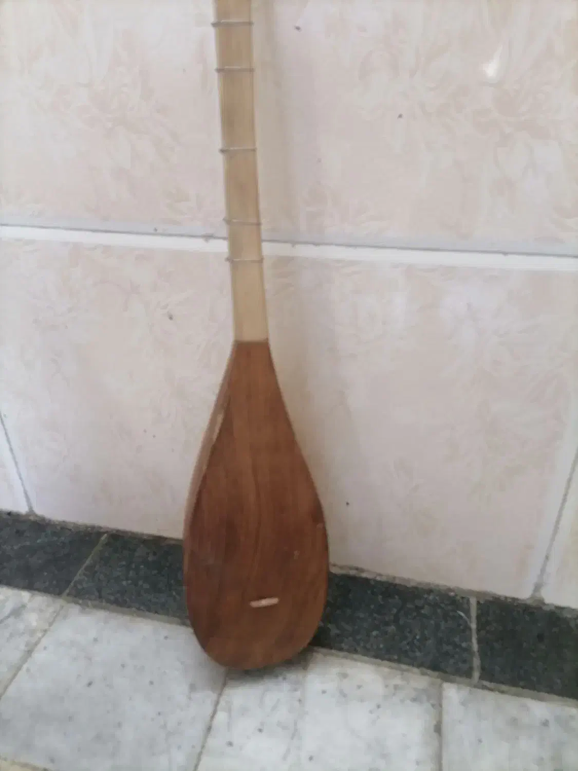 دوتار کاسه کوچک خوش صدا درخت توت|سازهای سنتی|گرگان, |دیوار