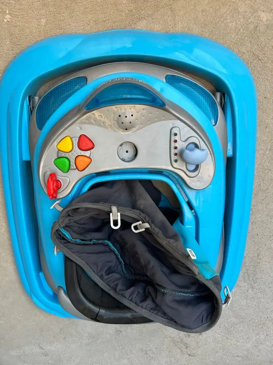 روروئک|کالسکه و لوازم جانبی|مسجد سلیمان, |دیوار