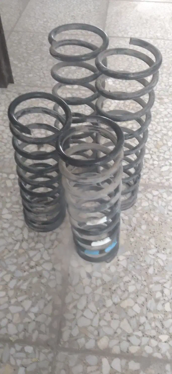 فنر فابریک و اگزور پراید کیت مکش و جک پژو|قطعات یدکی و لوازم جانبی|اصفهان, سعادت‌آباد|دیوار