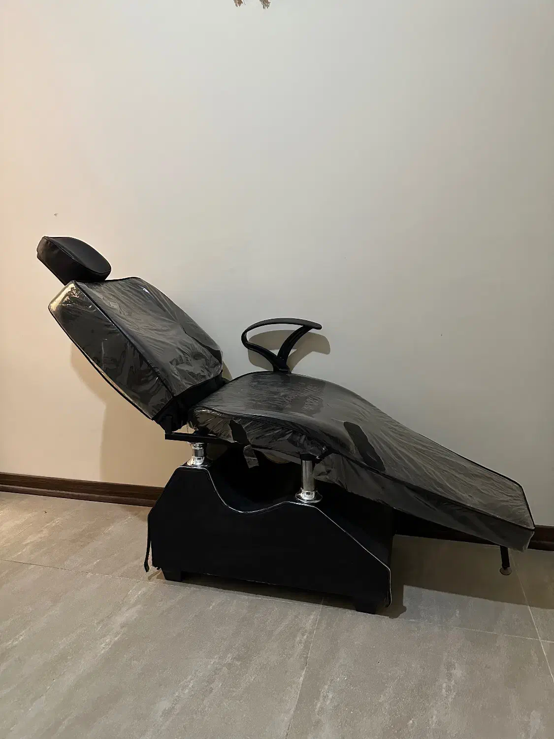 صندلی اصلاح و میکاپ|آرایشگاه و سالن‌های زیبایی|پاکدشت, پاکدشت (مامازند)|دیوار