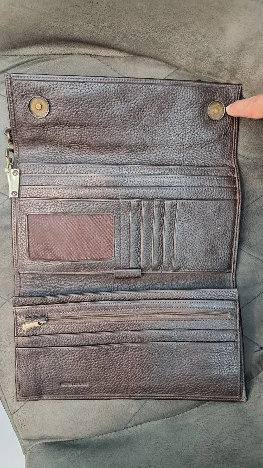 کیف پاسپورتی نوین چرم|کیف، کفش، کمربند|اصفهان, نقش جهان|دیوار