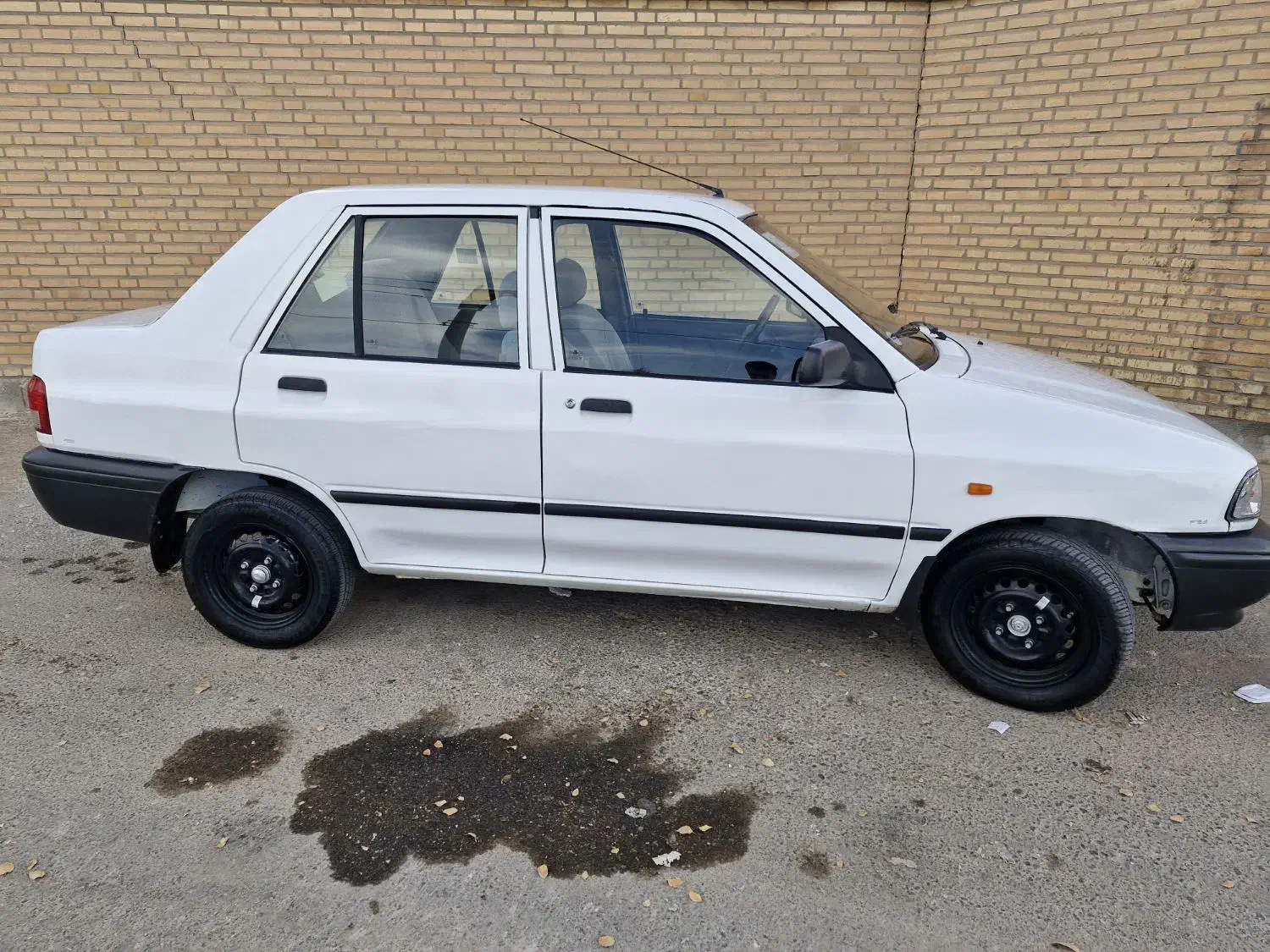 پراید۹۸.بیرنگ ۱۳۰تا کار|خودرو سواری و وانت|میبد, |دیوار