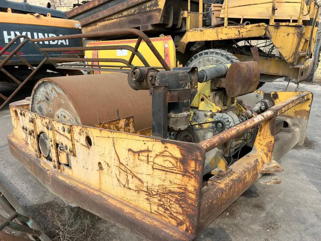 غلطک کششیAT58با موتور دوییتس3سیلندر|خودرو سنگین|ابریشم, |دیوار