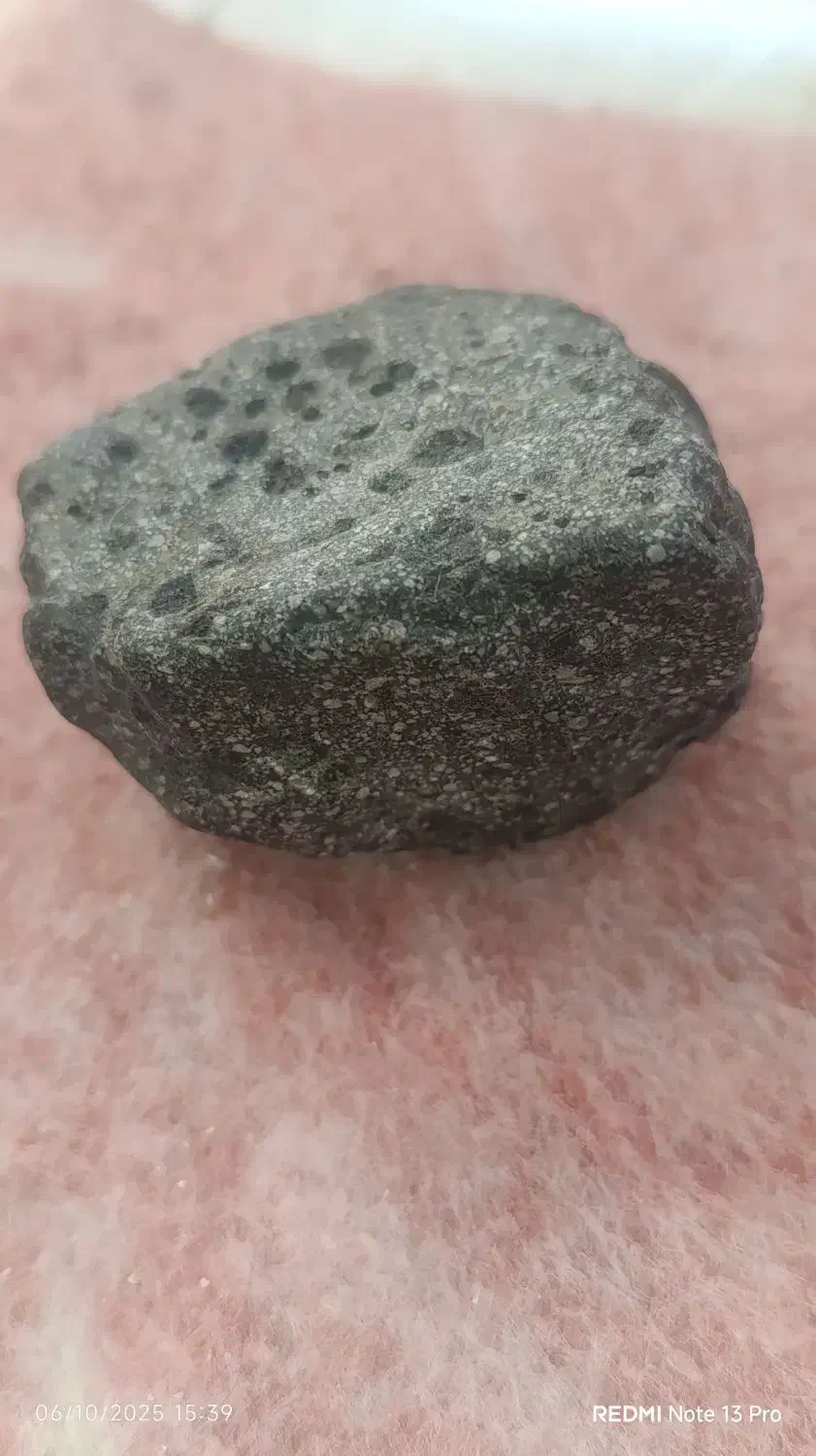 سنگ آسمانی|کلکسیون اشیاء عتیقه|شهریار, شهریار|دیوار