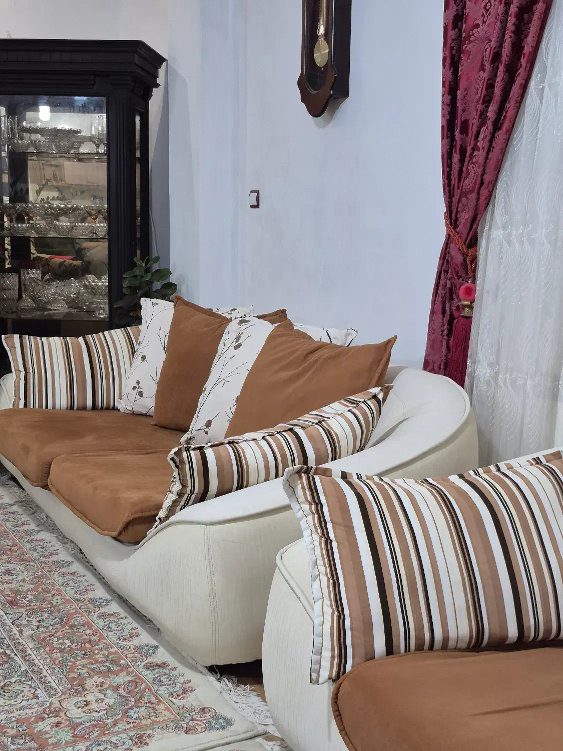 فروش مبل راحتی ۸نفره درحدنو|مبلمان خانگی و میز عسلی|آستارا, |دیوار