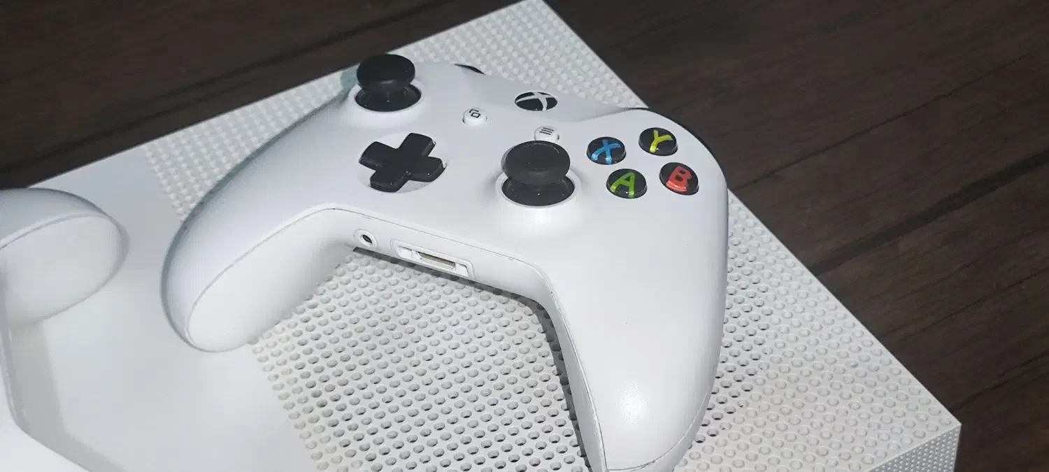 Xbox one s 1tb|کنسول، بازی ویدئویی و آنلاین|قائم‌شهر, |دیوار