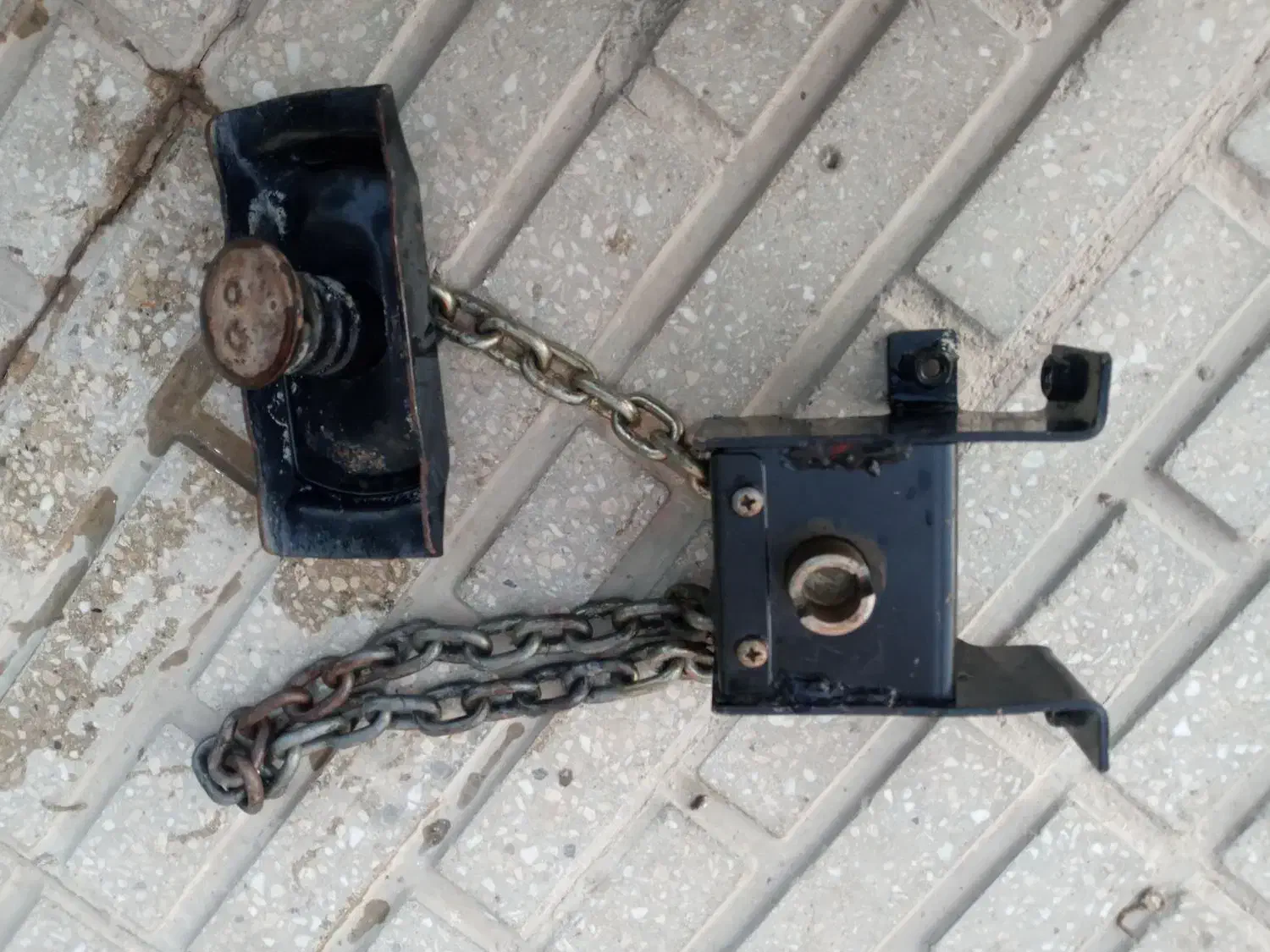 تعدادی لوازم جانبی خودرو وجرثقیل|قطعات یدکی و لوازم جانبی|کرمانشاه, |دیوار