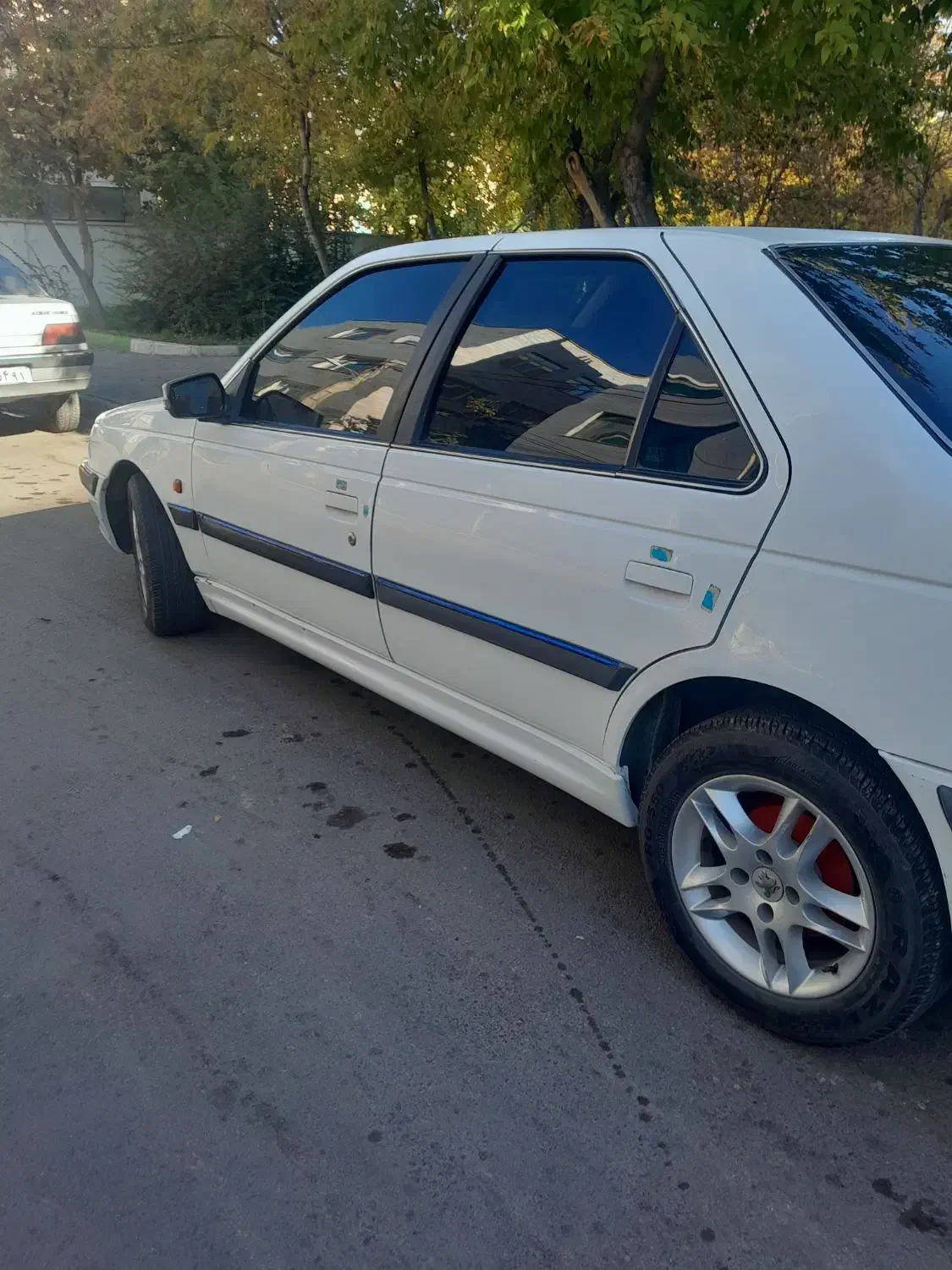 مدل 94،بی رنگ، بیمه یازده ماه دارد،|خودرو سواری و وانت|کوراییم, |دیوار