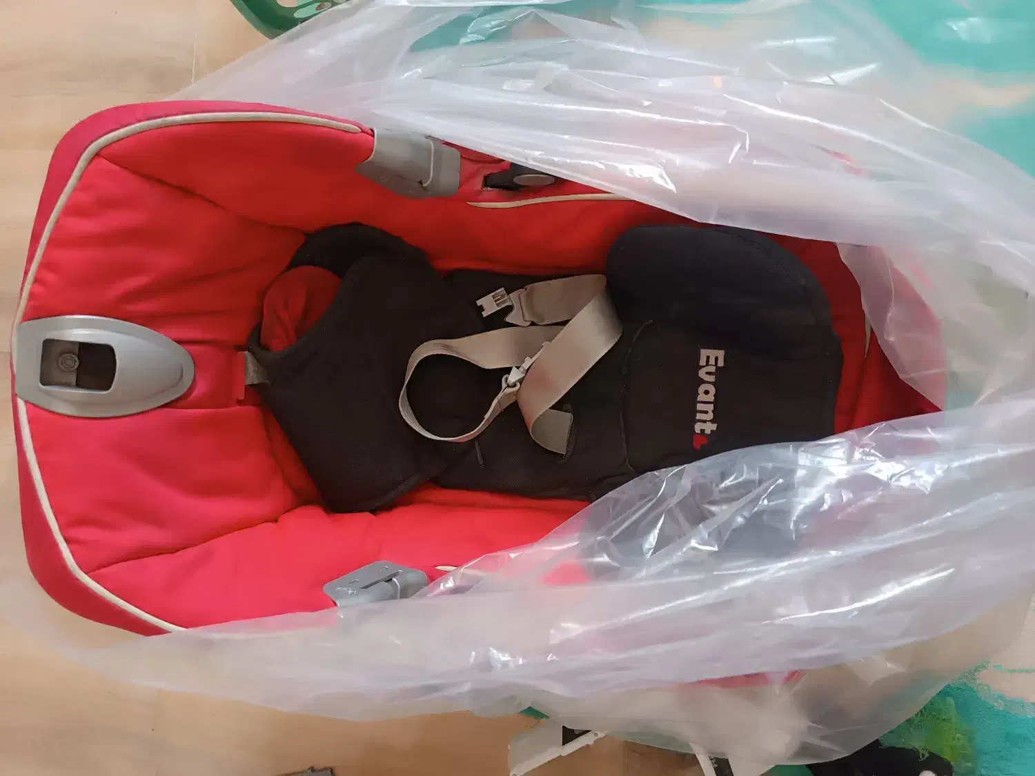 کریر نوزاد|کالسکه و لوازم جانبی|بم, |دیوار