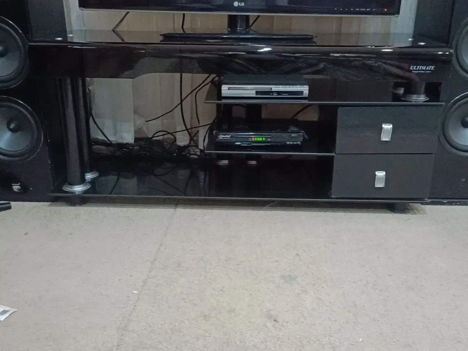 فروش میز TV کمد سه تیکه و جاکفشی|میز تلویزیون|شیراز, شریفآباد|دیوار