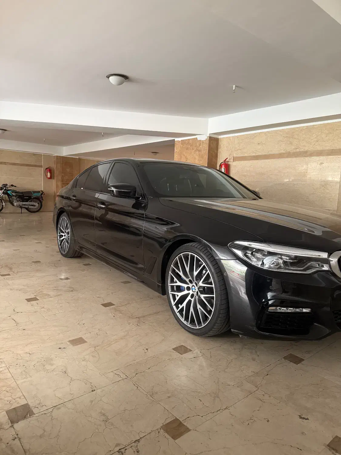 Bmw530 full 2018 chapmion|خودرو سواری و وانت|تهران, سعادت‌آباد|دیوار