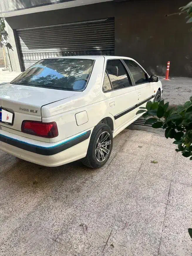 پارس|خودرو سواری و وانت|شیراز, ریشمک|دیوار