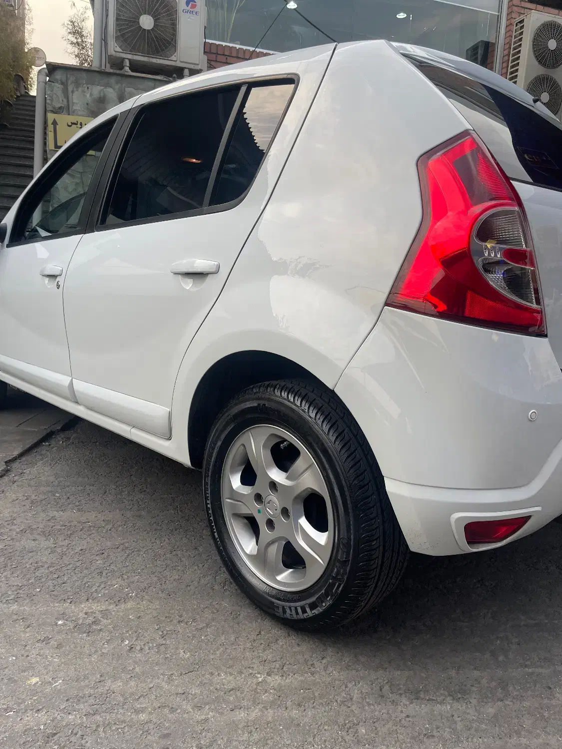 بدون رنگ ۹۵ اتوماتیک|خودرو سواری و وانت|تهران, علم و صنعت|دیوار