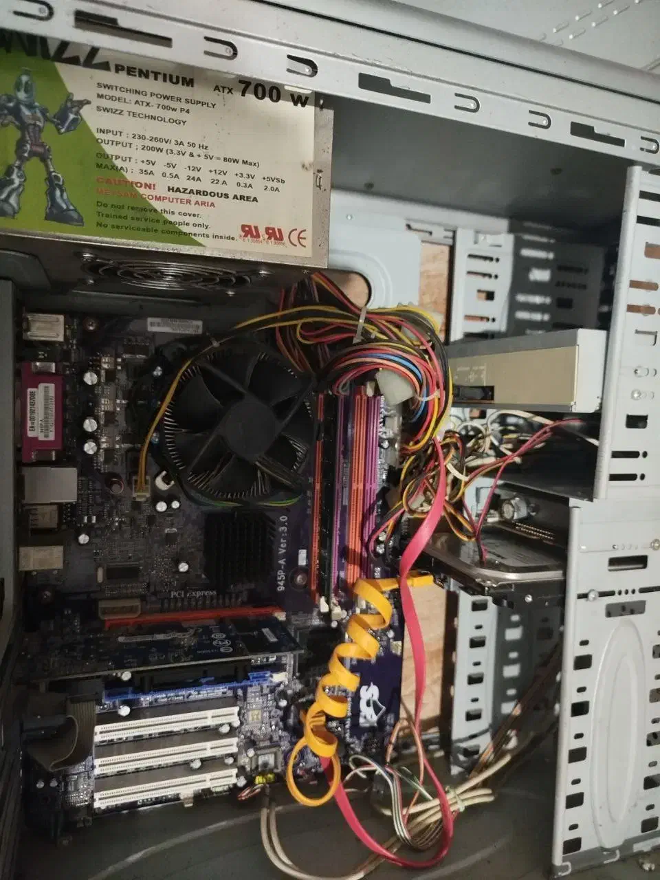 کیس سالم|رایانه رومیزی|رشت, آب آسیاب|دیوار