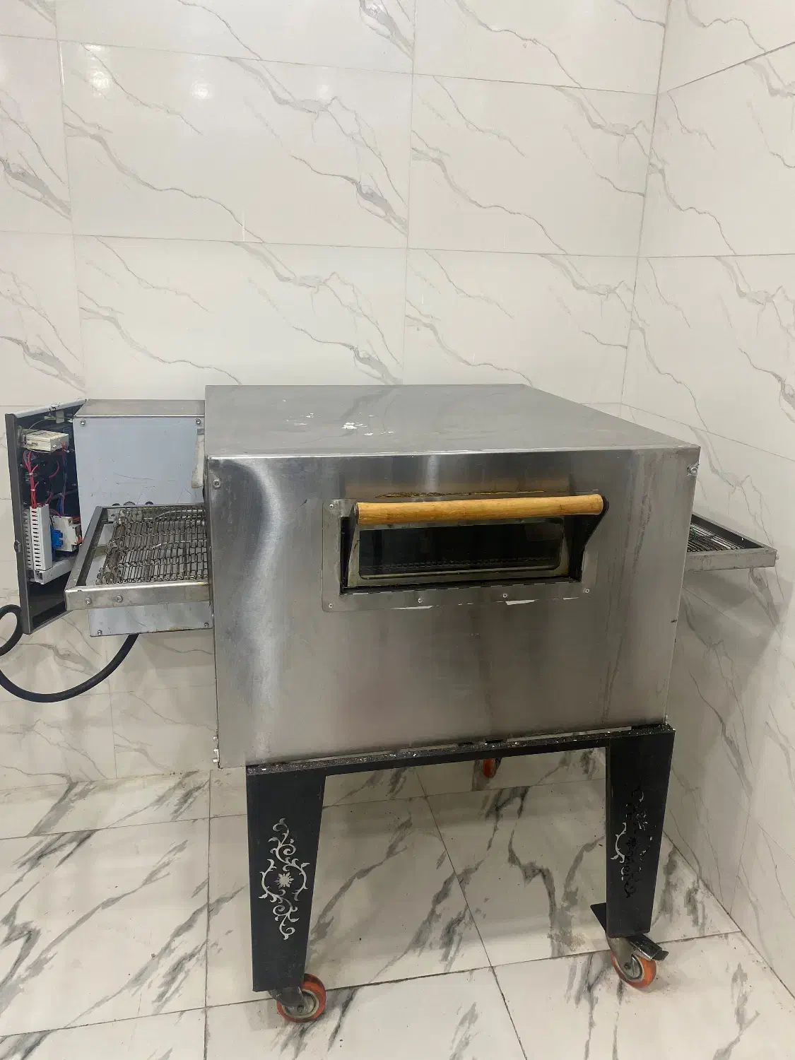 فر ریلی|کافی‌شاپ و رستوران|برازجان, |دیوار