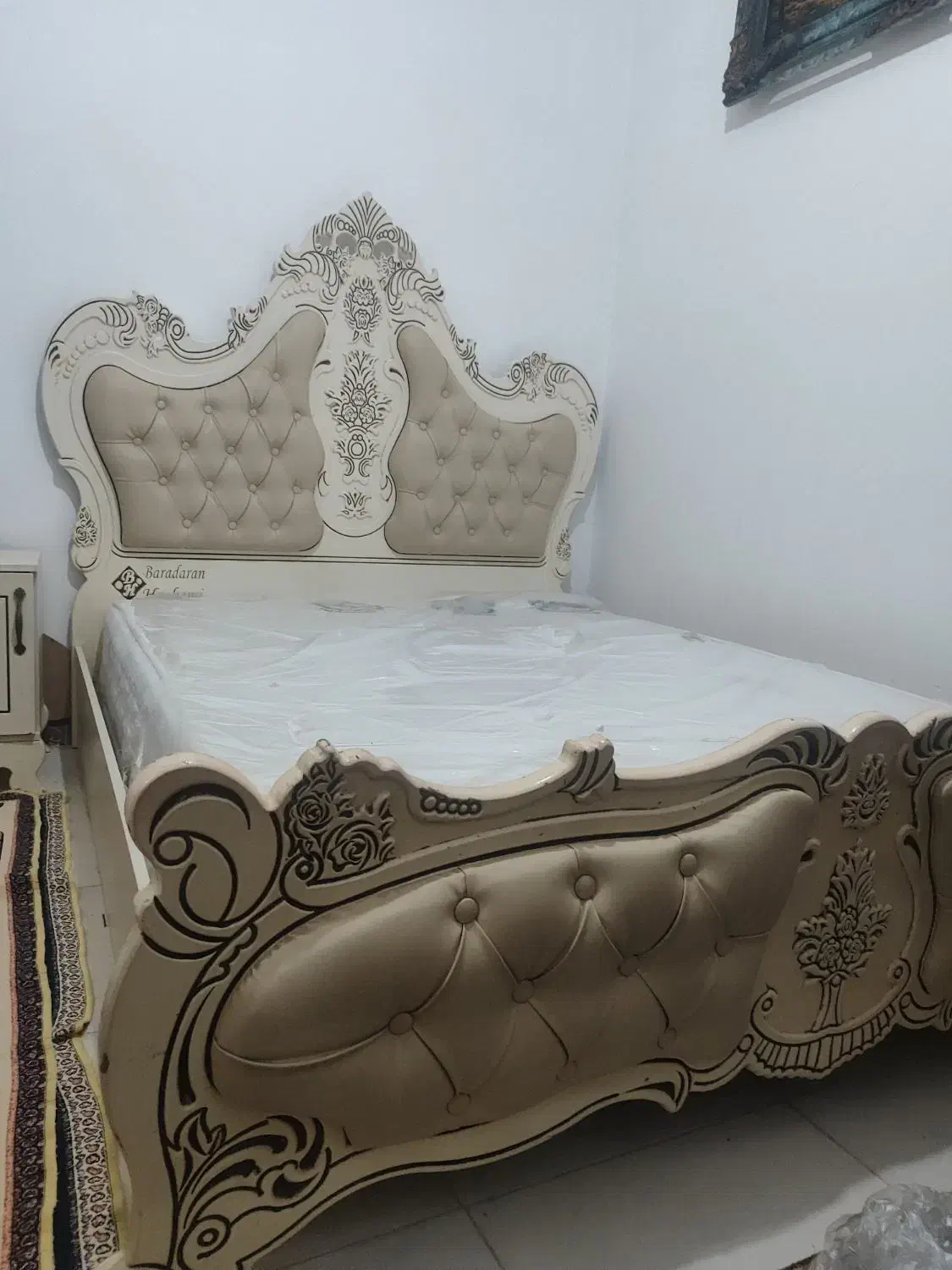 تخت خواب وتشک|تخت و سرویس خواب|کشکوئیه, |دیوار