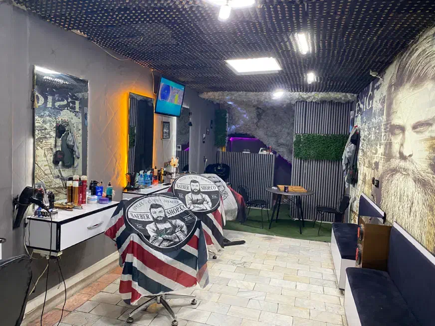 فروش وسایل ارایشگاه مردانه میز و صندلی و اینه و|آرایشگاه و سالنهای زیبایی|ملارد, |دیوار