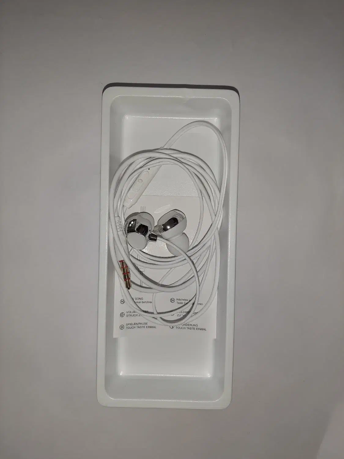 هندزفری کاملا نو  اصلا استفاده نشده  ۴۰۰ هزار تومن|لوازم جانبی موبایل و تبلت|اردبیل, |دیوار