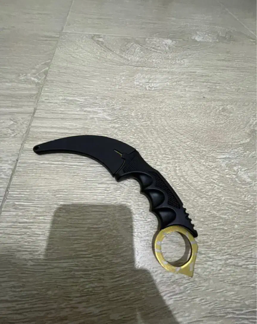 چاقو کارامبیت|کوهنوردی و کمپینگ|آستارا, |دیوار