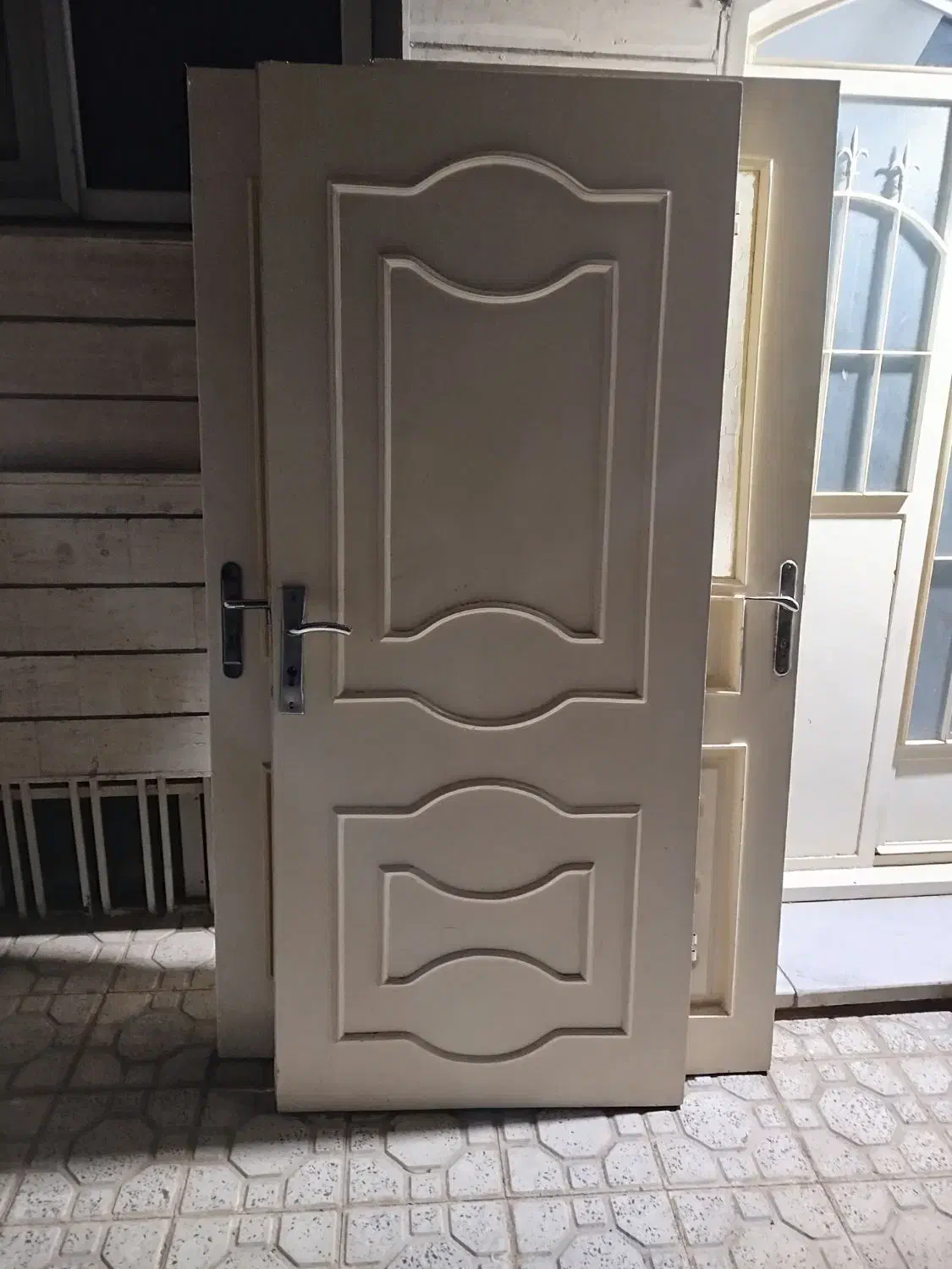 درب اتاق خواب و پذیرایی|مصالح و تجهیزات ساختمان|بیجار, |دیوار