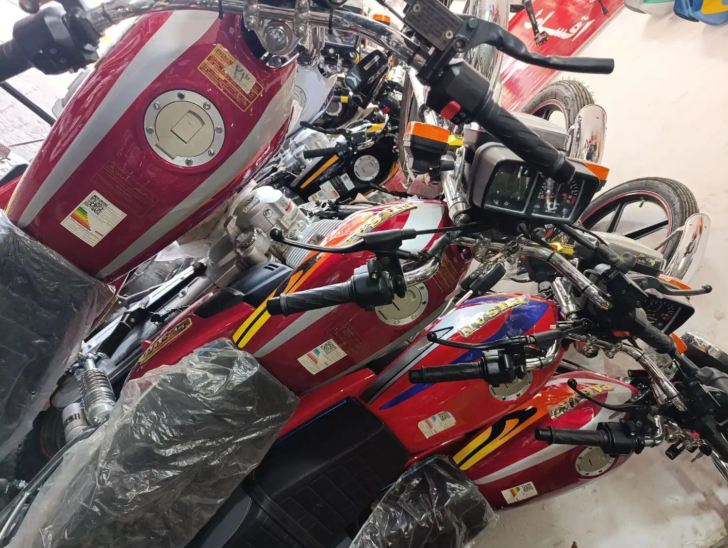 احسان وپرواز ۲۰۰صفر خشک مدل۱۴۰۴ترمز ABS|موتورسیکلت|مبارکه, |دیوار