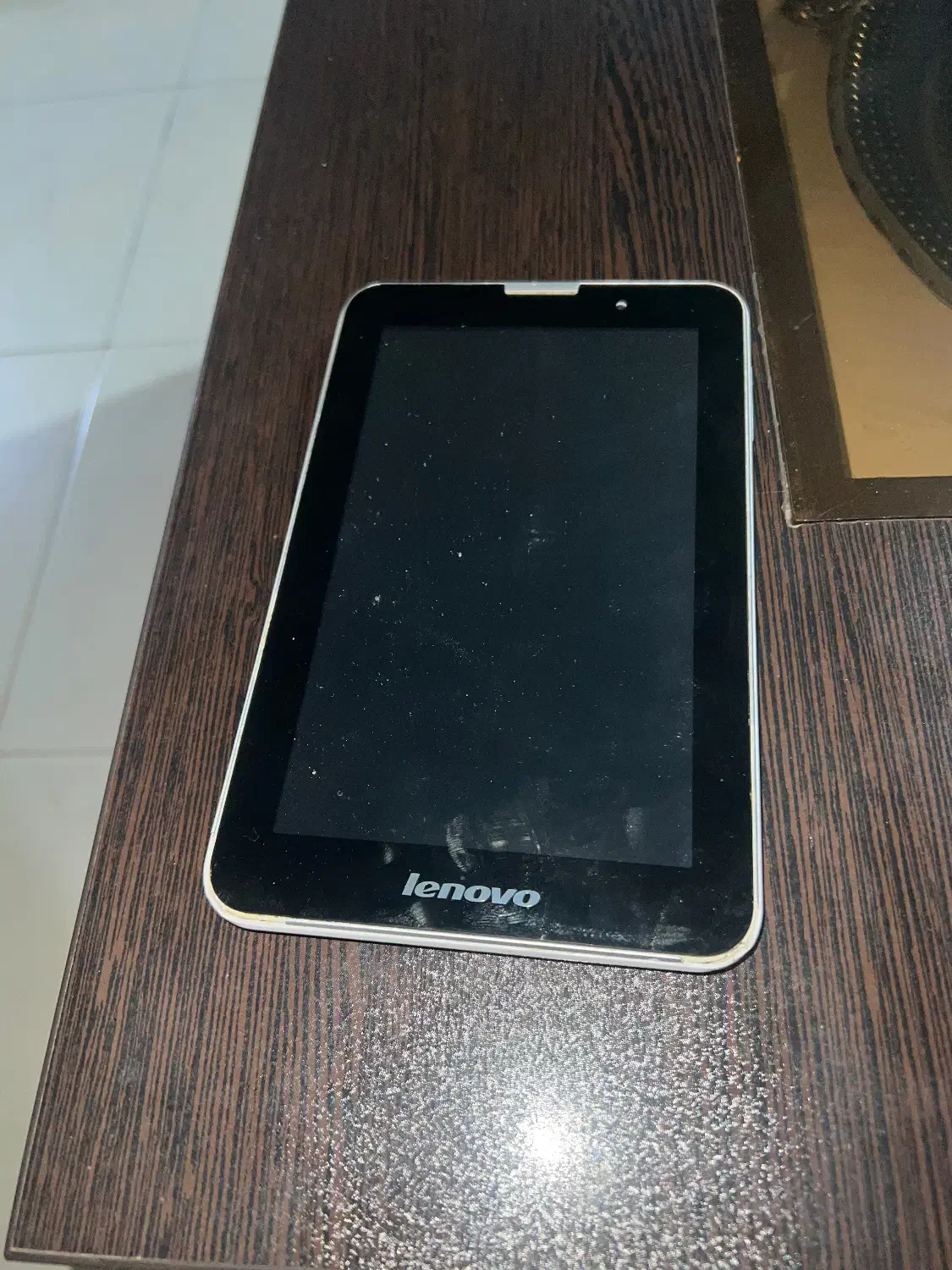 تبلت لنووا|تبلت|اصفهان, نقش جهان|دیوار