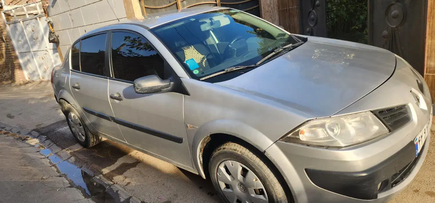 مگان نقره ای ۸۸ موتور ۱۶۰۰ بدون رنگ سالم|خودرو سواری و وانت|مشهد, درابد امام|دیوار