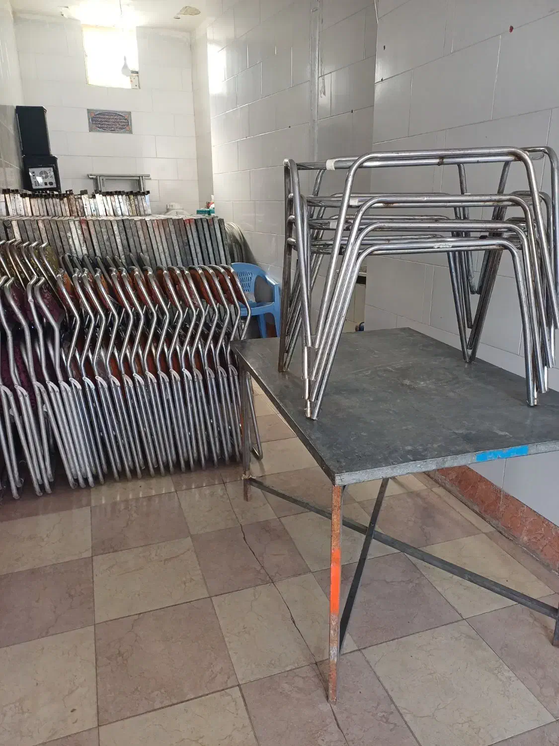 فروش میز گالوانیزه و میز عسلی تعداد بالا. زارع|میز و صندلی غذاخوری|فیروزآباد (لرستان), |دیوار