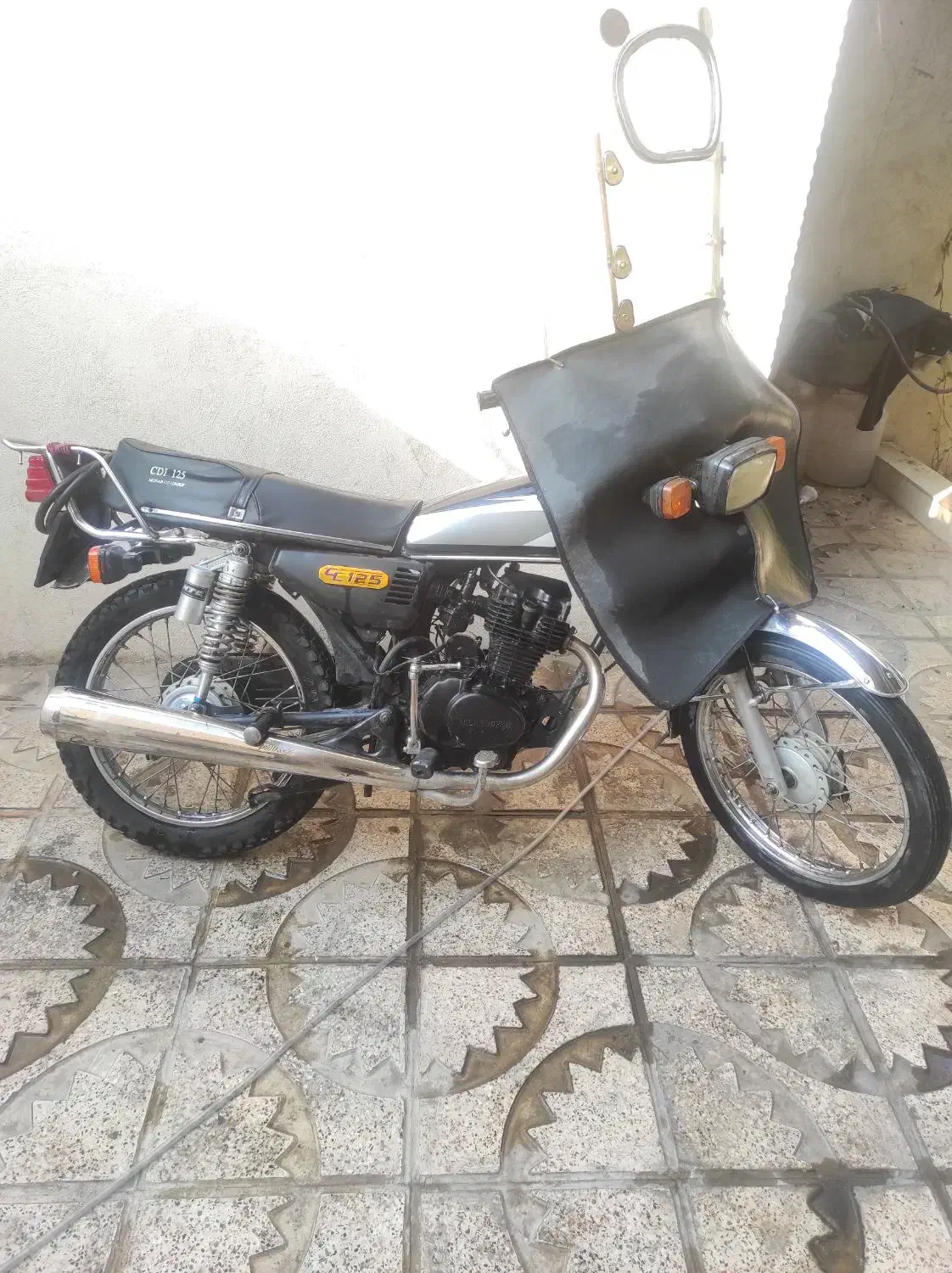 موتور|موتورسیکلت|هرسین, |دیوار