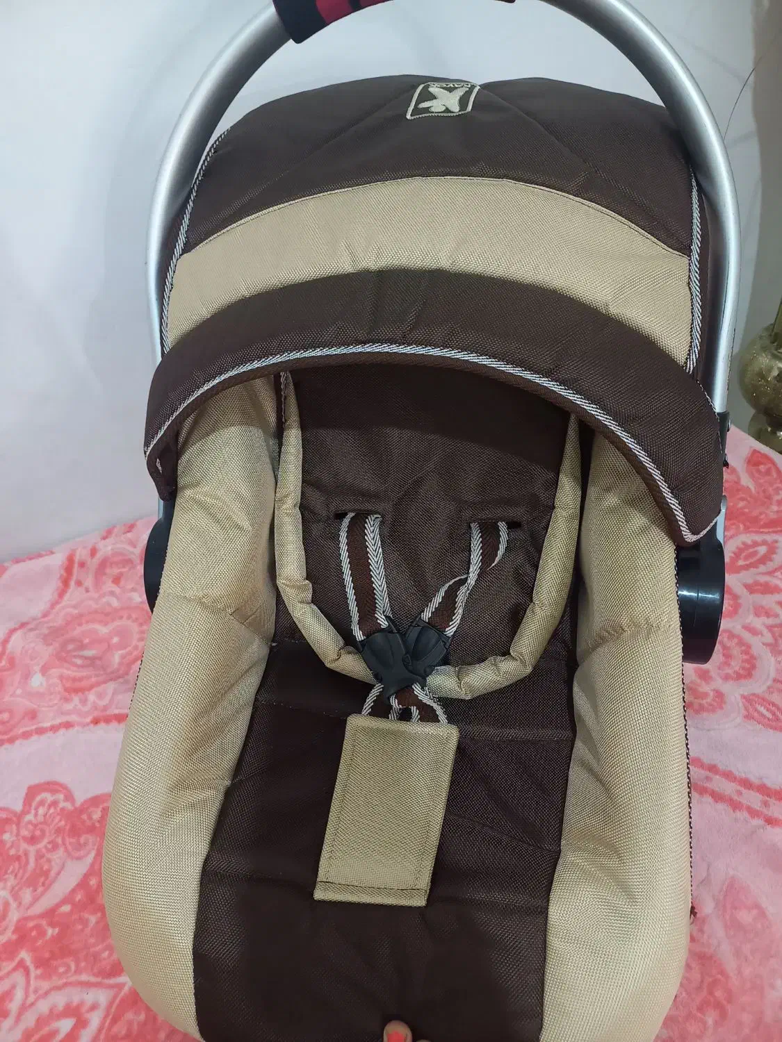 کریربچه نونو|کالسکه و لوازم جانبی|بروجرد, |دیوار