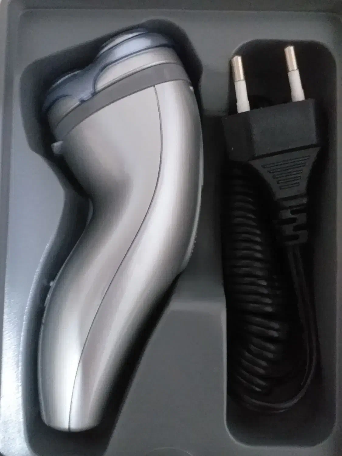 ریش تراش شارژی|آرایشی، بهداشتی، درمانی|لاهیجان, کوی خزر|دیوار