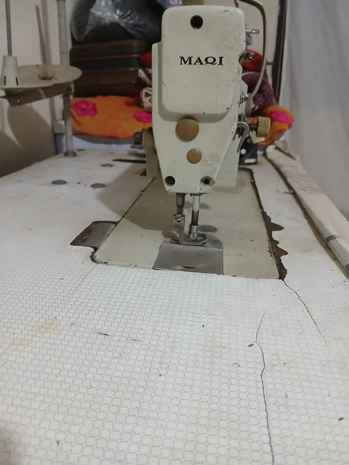 چرخ یه پایه|چرخ خیاطی و ریسندگی|قرچک, زیبا شهر|دیوار