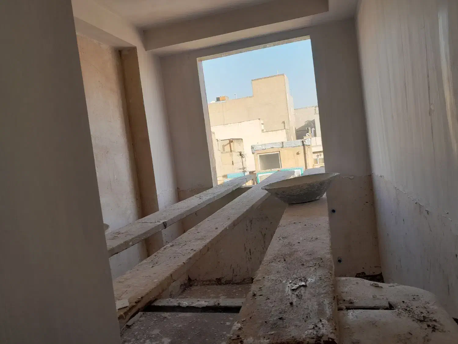 گج کاری وخورده کاری سیمان کاری کاشی کاری|خدمات پیشه و مهارت|تهران, تسلیحات|دیوار