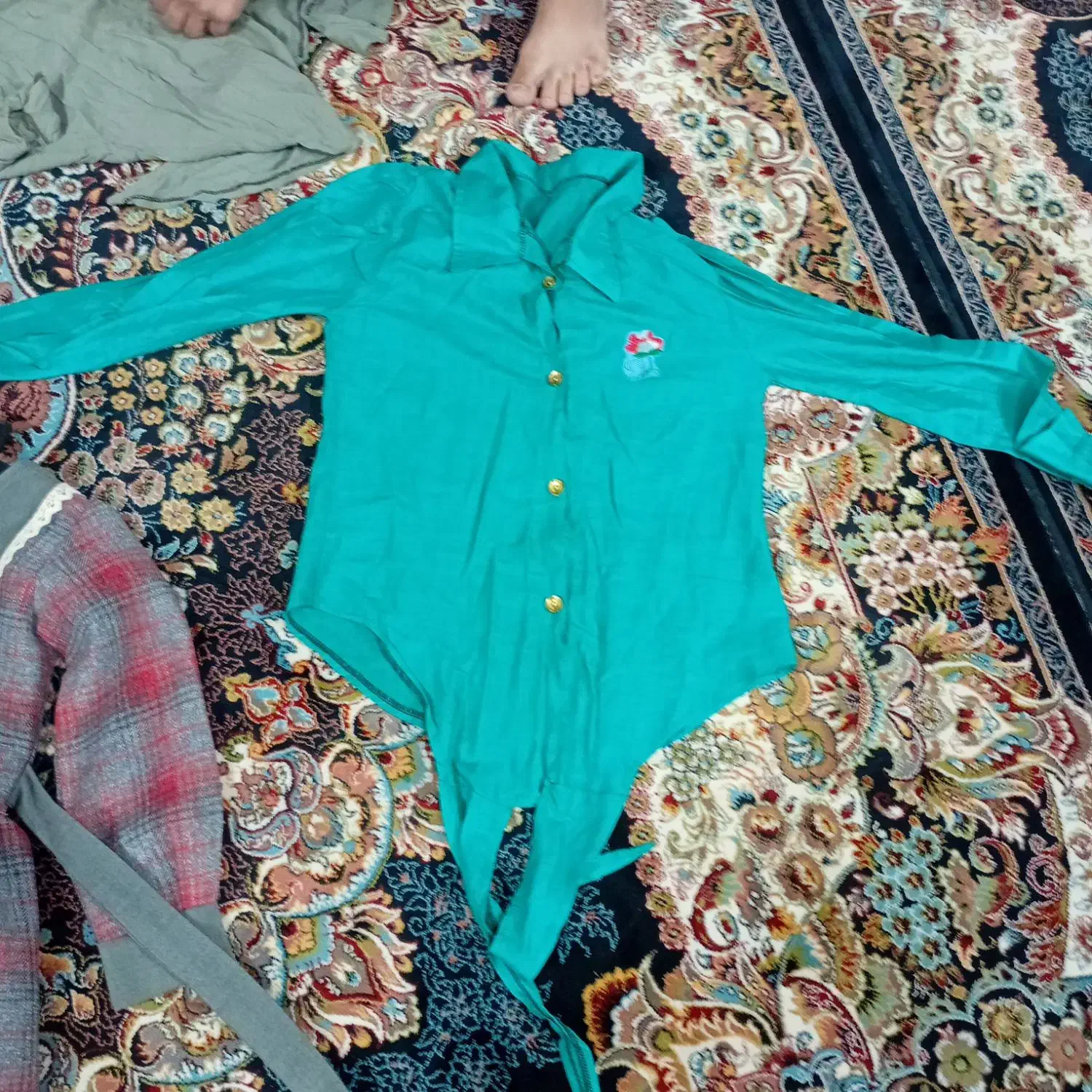 مغازه مو جمه کردم اینا مونده نو مارک هاشم هست|لباس|تربت‌حیدریه, باغ سلطانی|دیوار