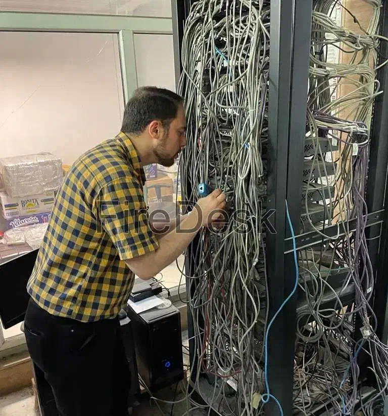 خدمات شبکه و تلفن / سرور /VOIP/ ارسال فوری کارشناس|خدمات رایانه‌ای و موبایل|تهران, میدان ولیعصر|دیوار