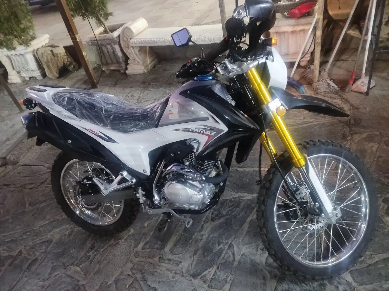 تریل پرواز gy200|موتورسیکلت|پرند, فاز ۶|دیوار