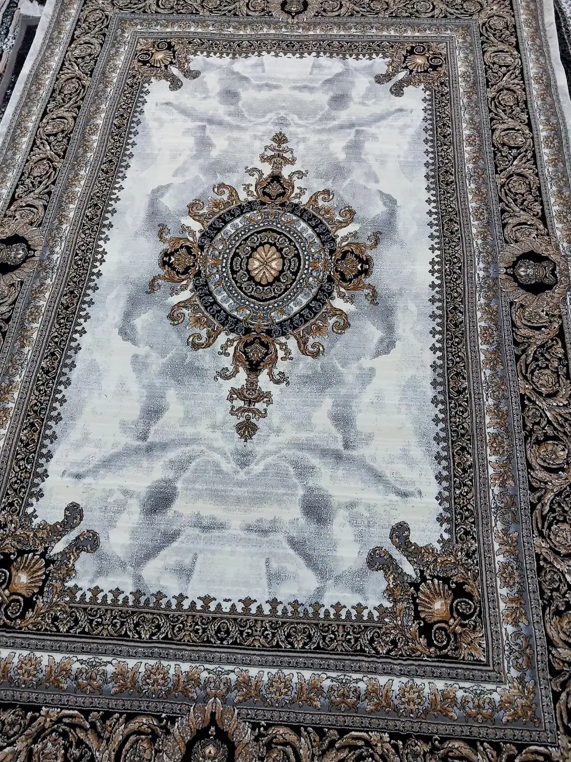 ۶متری ۷۰۰شانه آکبند نخ|فرش|اندیمشک, |دیوار