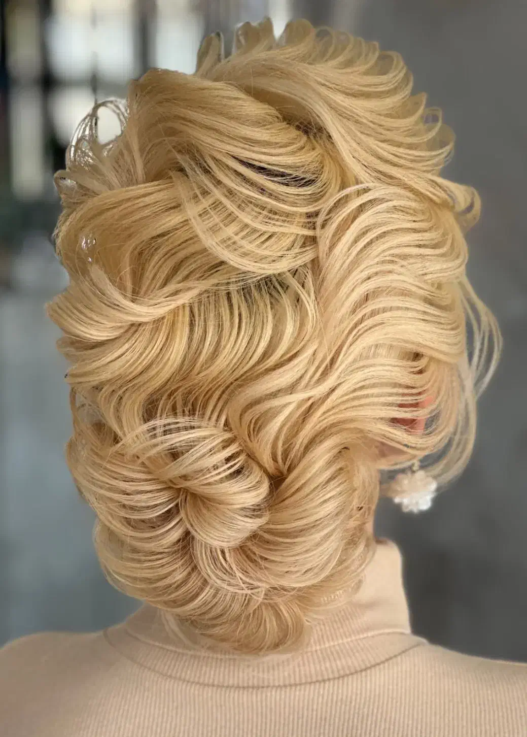 نیازمند مدل برای شینیون|خدمات آرایشگری و زیبایی|خوی, |دیوار