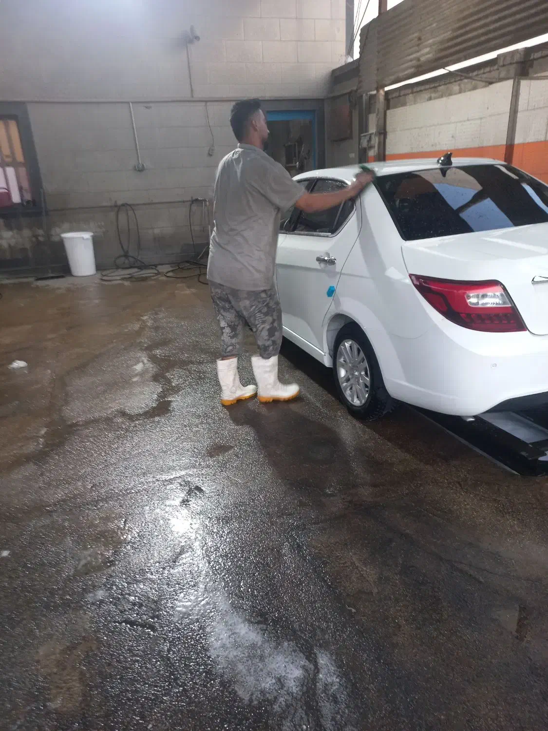 استخدام کارواش|استخدام سرایداری و نظافت|اهواز, نبوت|دیوار