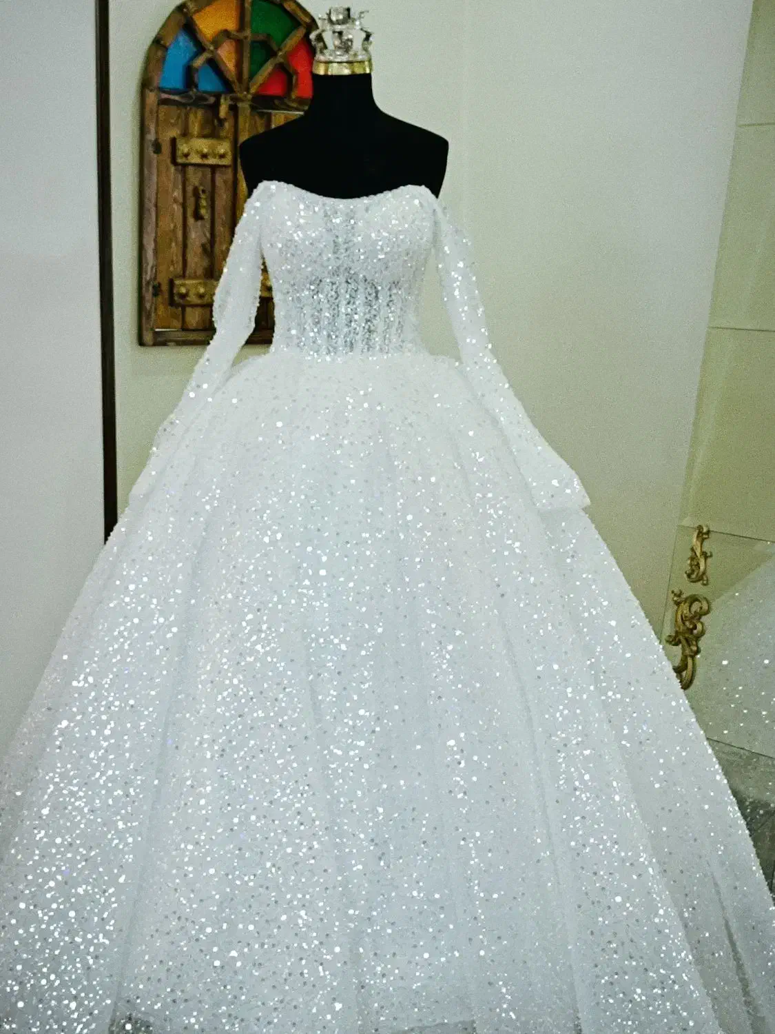 لباس عروس یقه قایقی عربی|لباس|کرج, کوی زنبق|دیوار