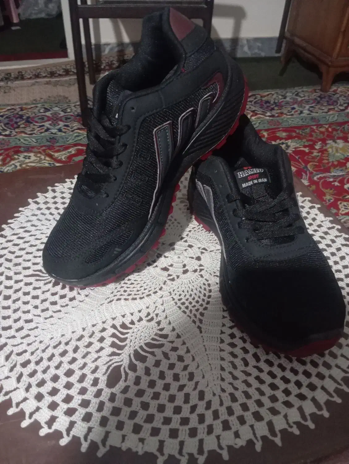 کفش|کیف، کفش، کمربند|نیشابور, فردوس شمالی|دیوار