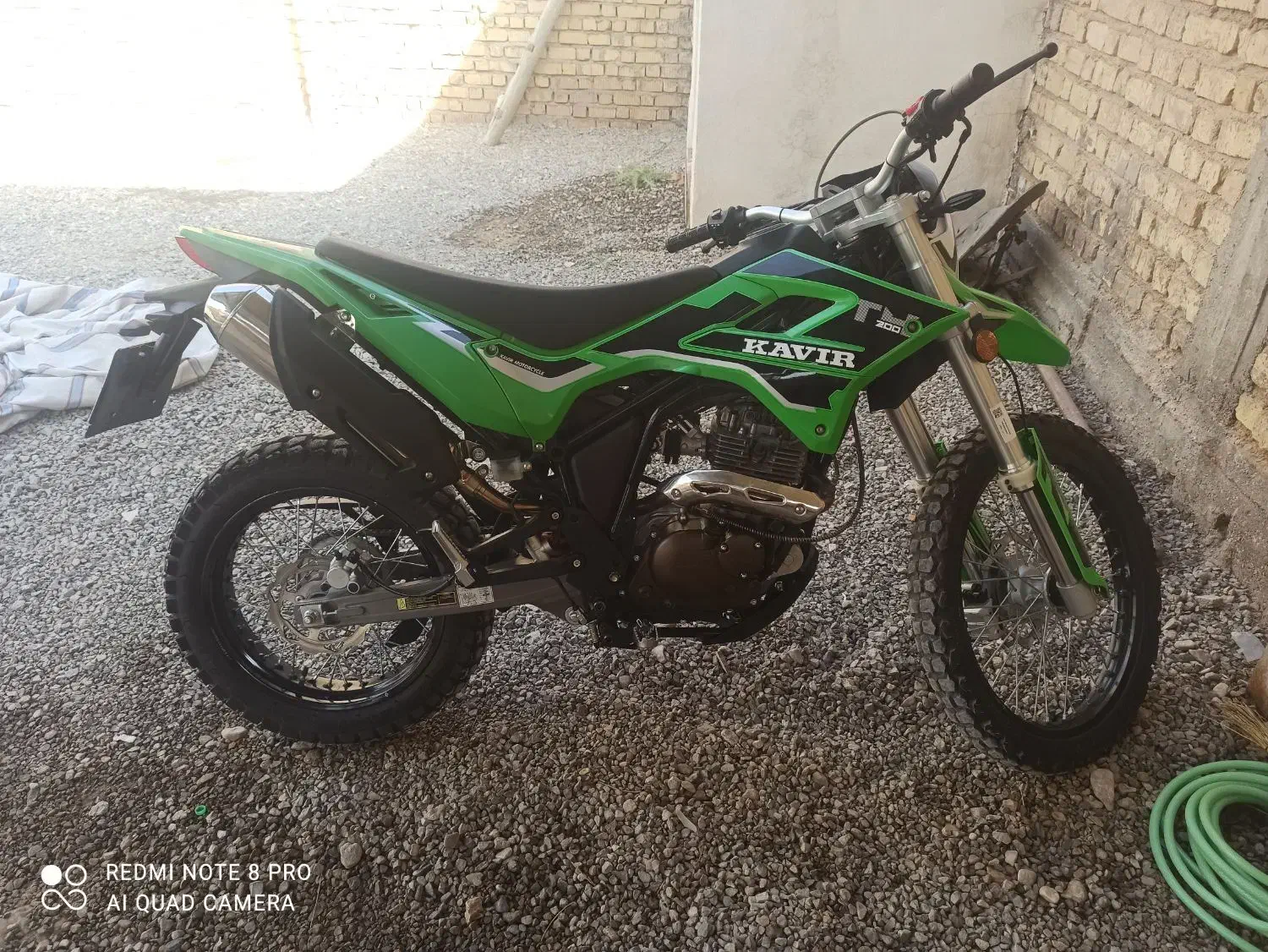 موتور تریل تی 4|موتورسیکلت|مرودشت, نقش رستم|دیوار